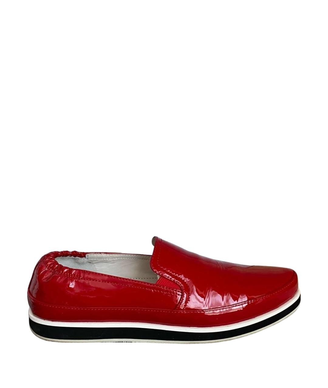 PRADA Красные мокасины из лакированной кожи, фото 1
