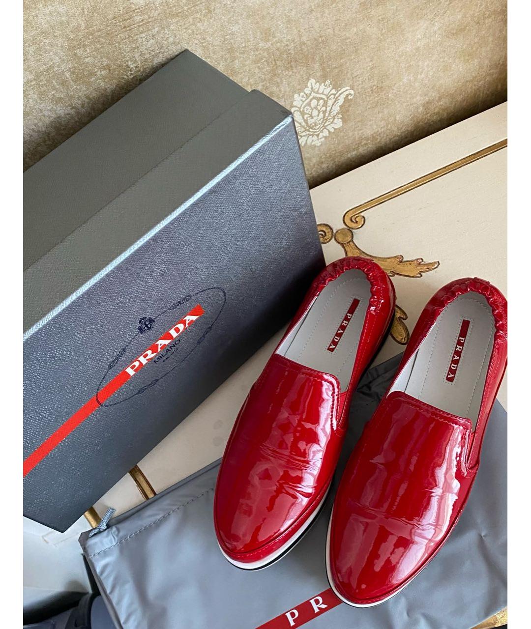 PRADA Красные мокасины из лакированной кожи, фото 5