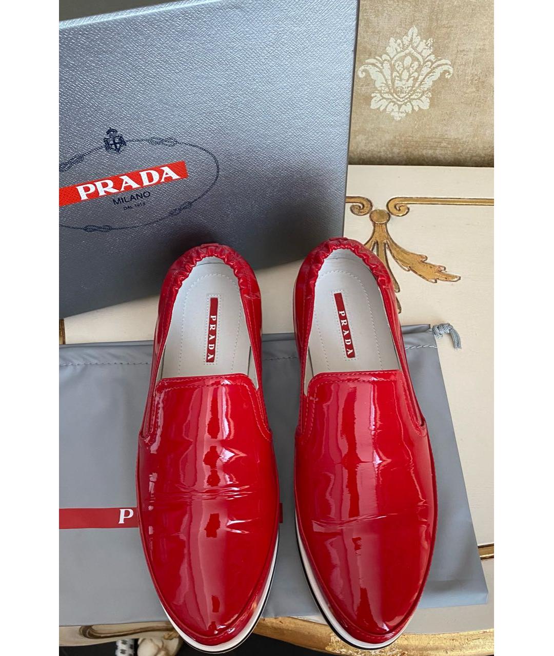 PRADA Красные мокасины из лакированной кожи, фото 8