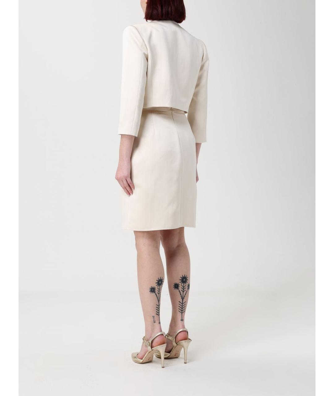 ELISABETTA FRANCHI Бежевый полиэстеровый костюм с юбками, фото 2