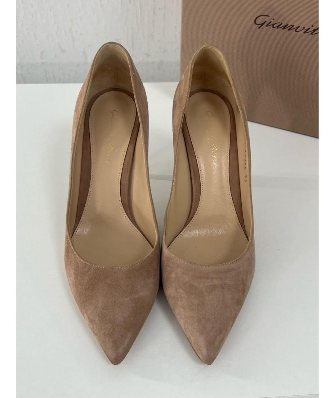 GIANVITO ROSSI Бежевые замшевые туфли, фото 3
