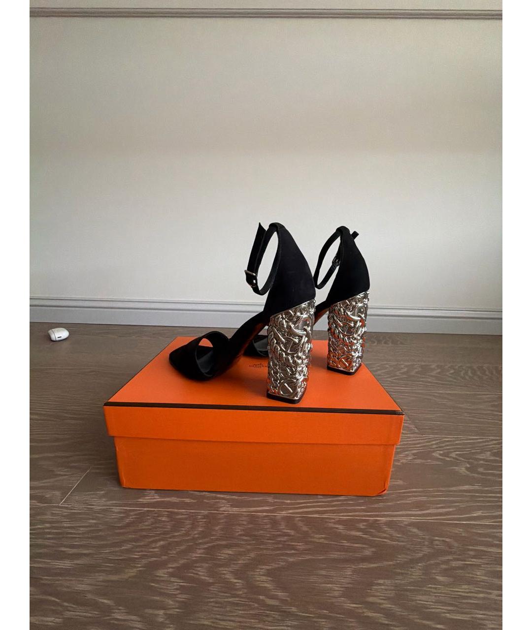 HERMES Черные замшевые босоножки, фото 6