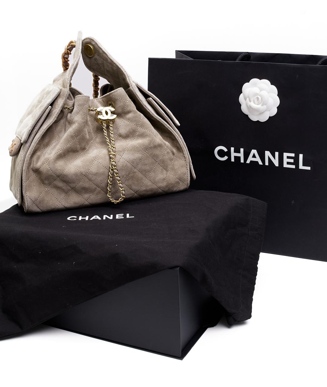 CHANEL Бежевая замшевая сумка с короткими ручками, фото 6