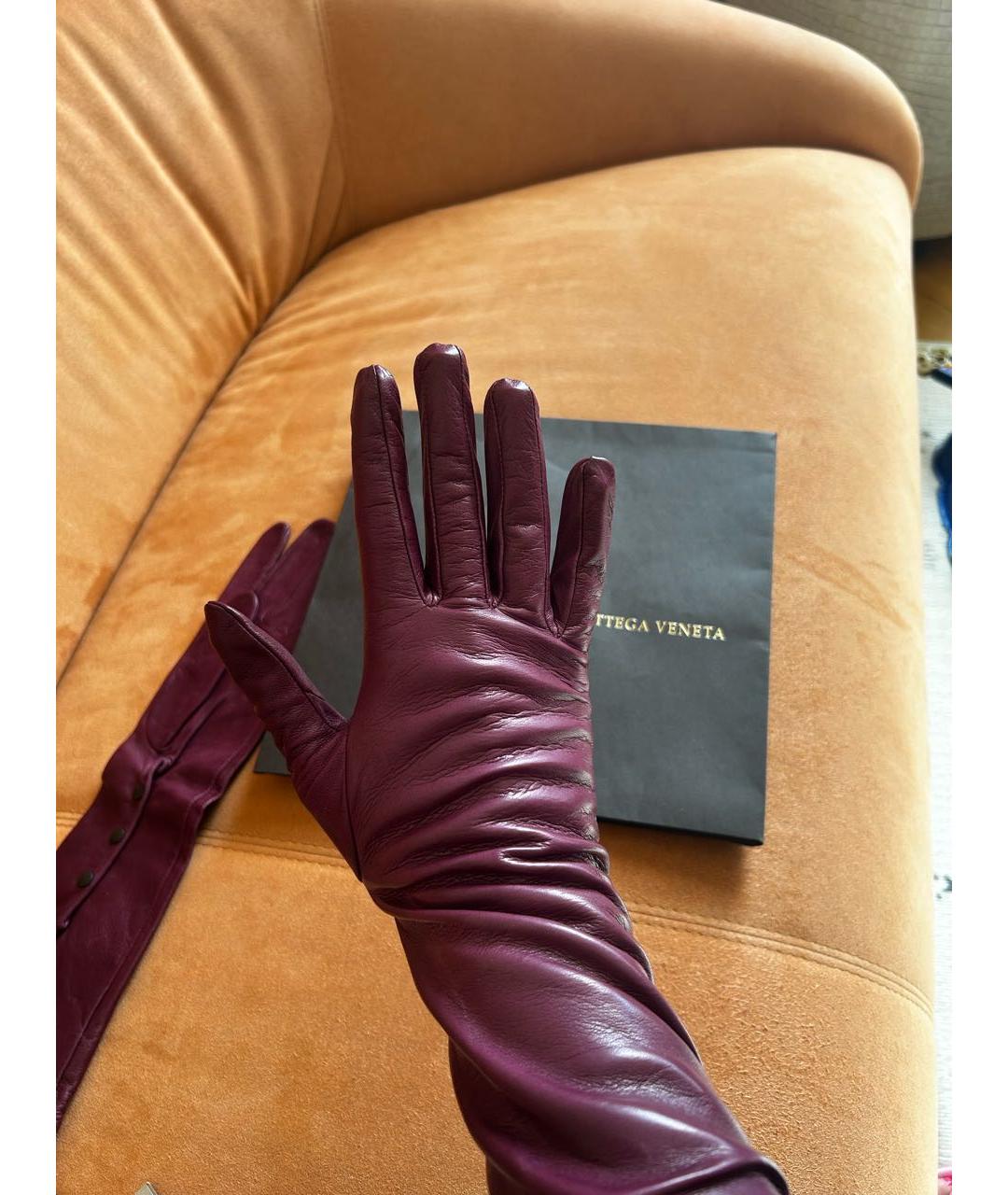 BOTTEGA VENETA Фиолетовые кожаные перчатки, фото 6