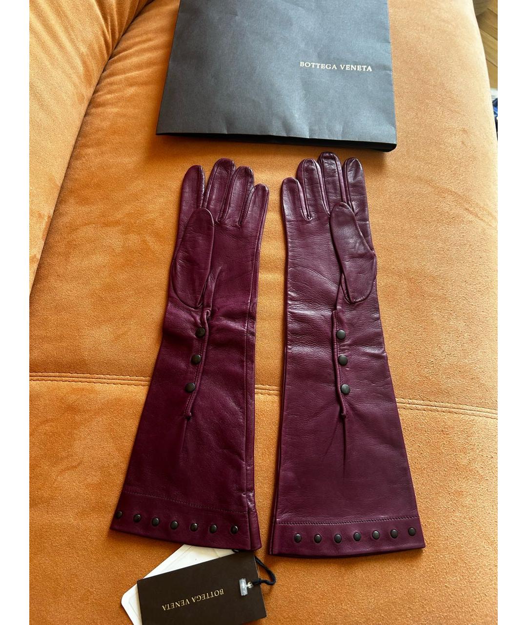 BOTTEGA VENETA Фиолетовые кожаные перчатки, фото 2