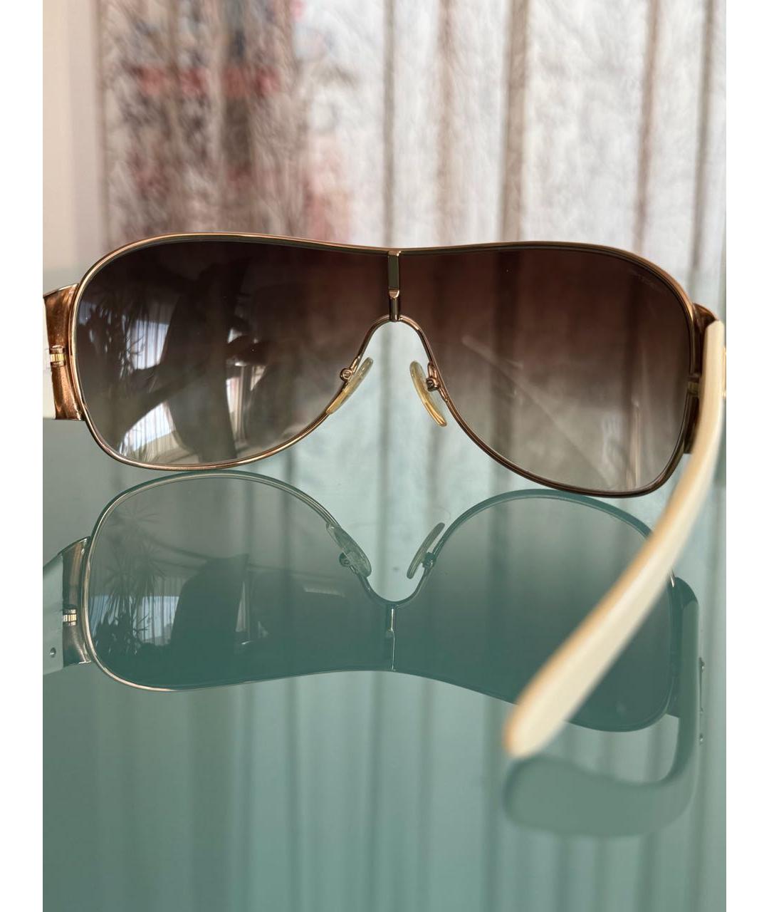 PRADA Бежевые пластиковые солнцезащитные очки, фото 4