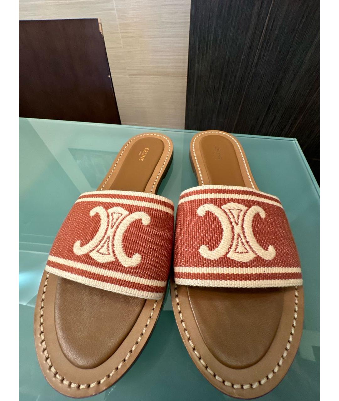 CELINE Коричневые текстильные шлепанцы, фото 2