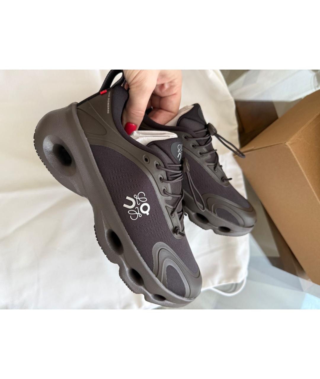 LOEWE Коричневые кроссовки, фото 8