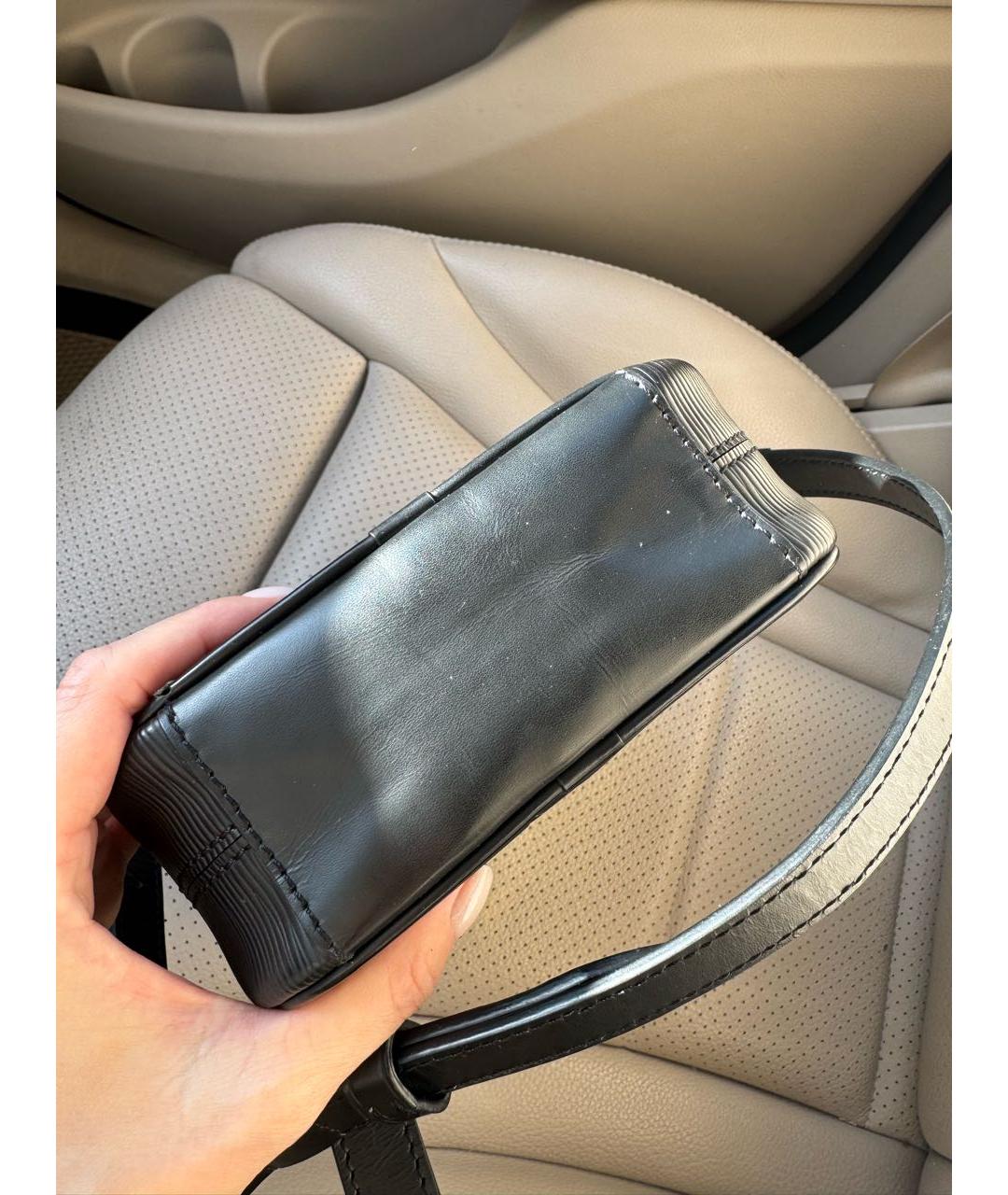 LOUIS VUITTON Черная кожаная сумка на плечо, фото 5