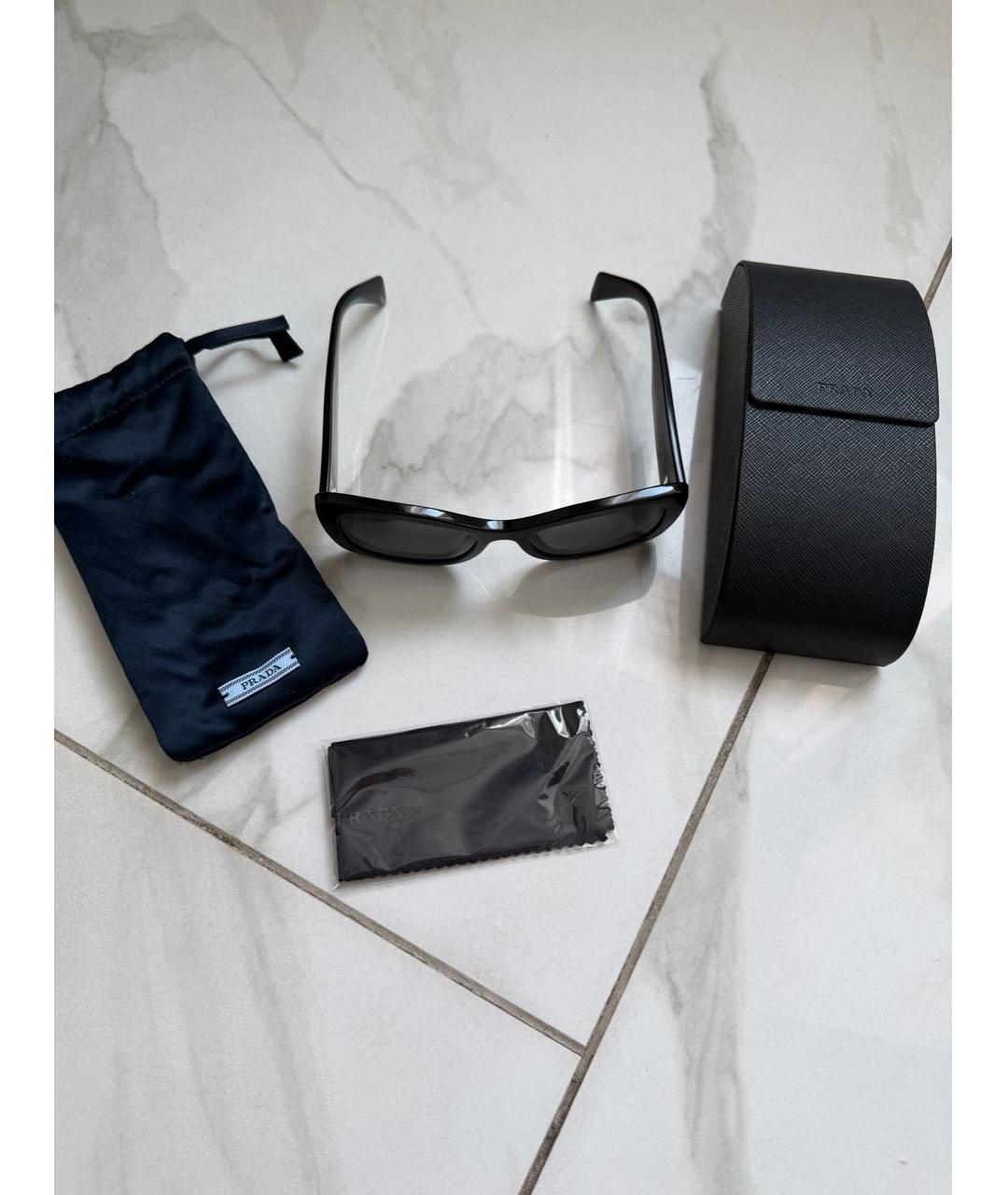 PRADA Черные пластиковые солнцезащитные очки, фото 4