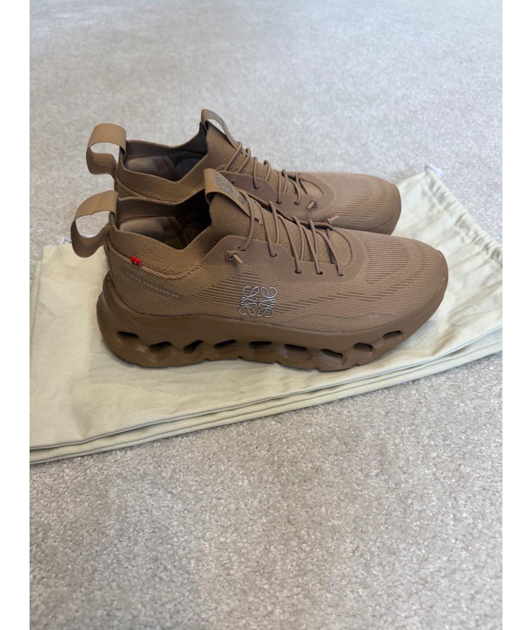LOEWE Коричневые текстильные кроссовки, фото 2