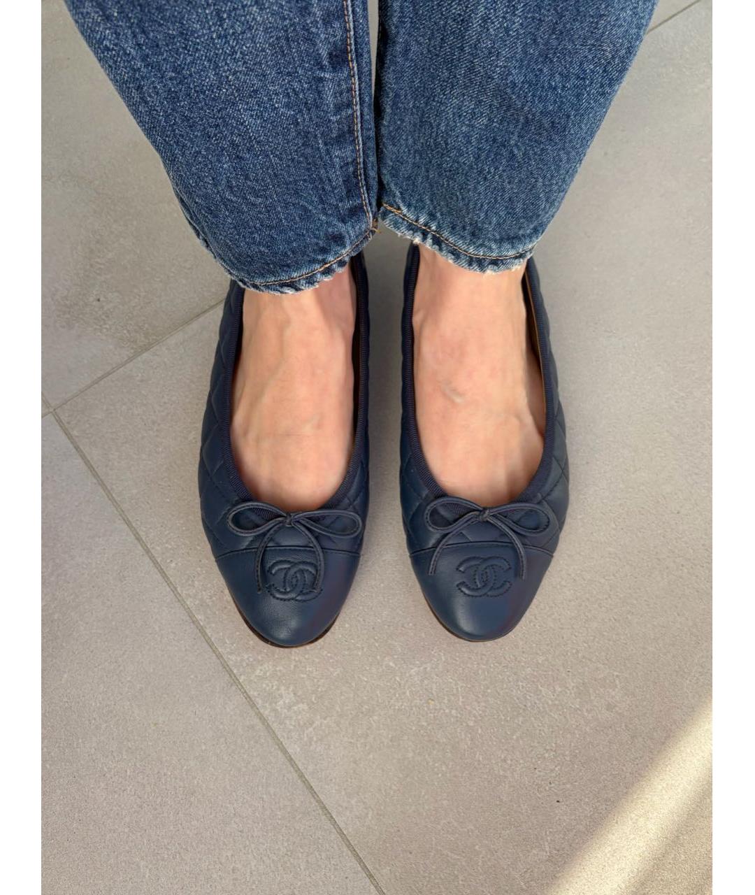 CHANEL Синие кожаные балетки, фото 2