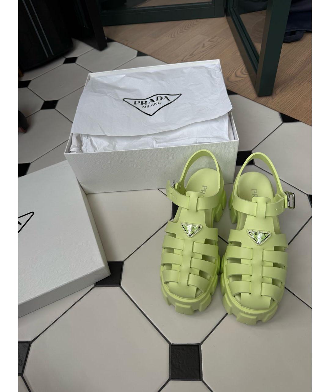 PRADA Салатовые резиновые сандалии, фото 5