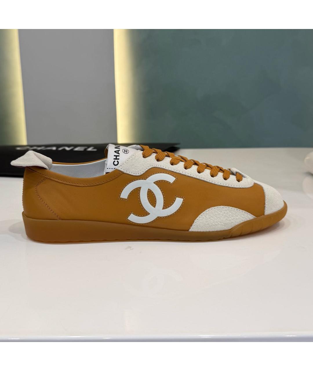 CHANEL Горчичные кожаные кеды, фото 9