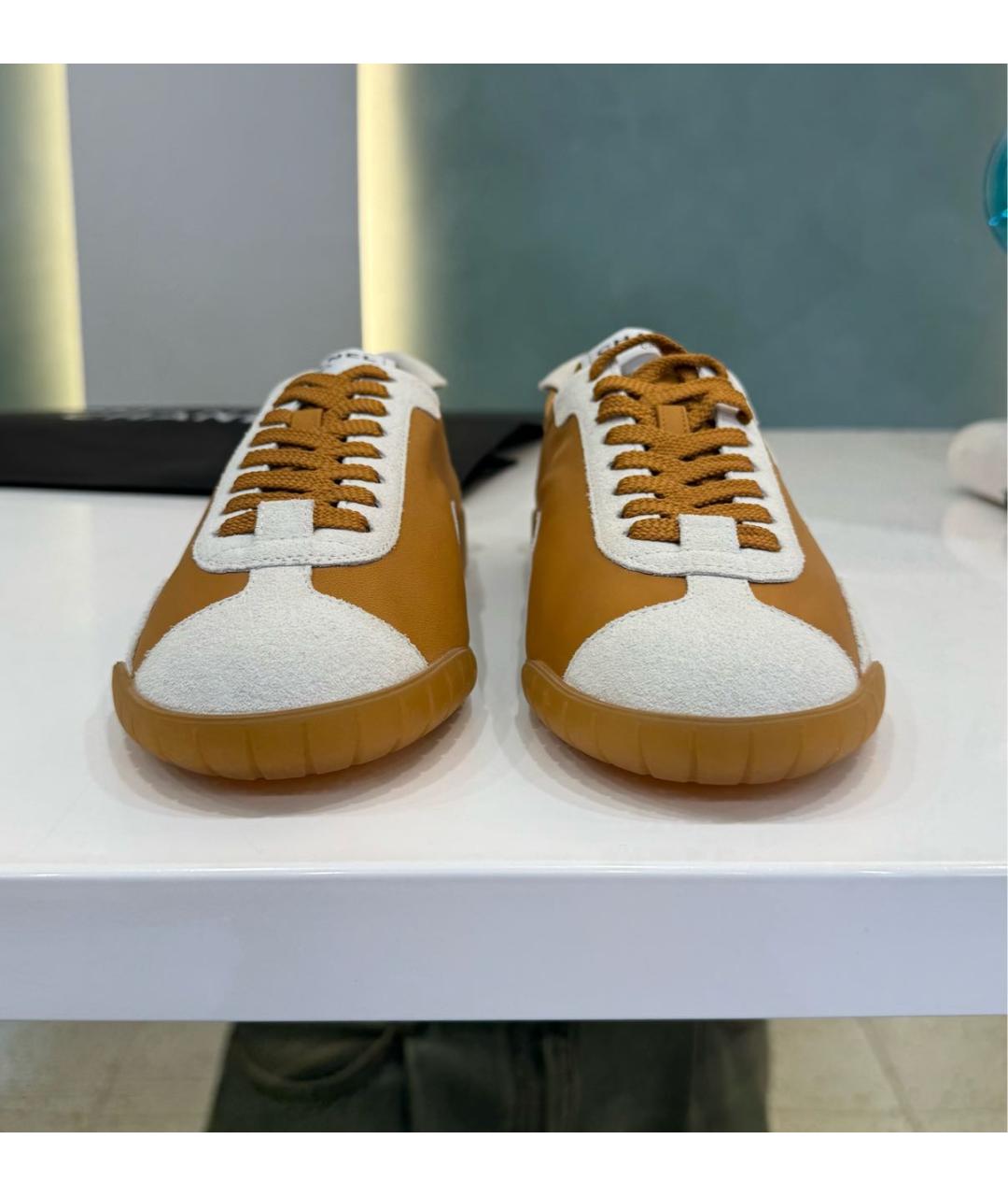 CHANEL Горчичные кожаные кеды, фото 3