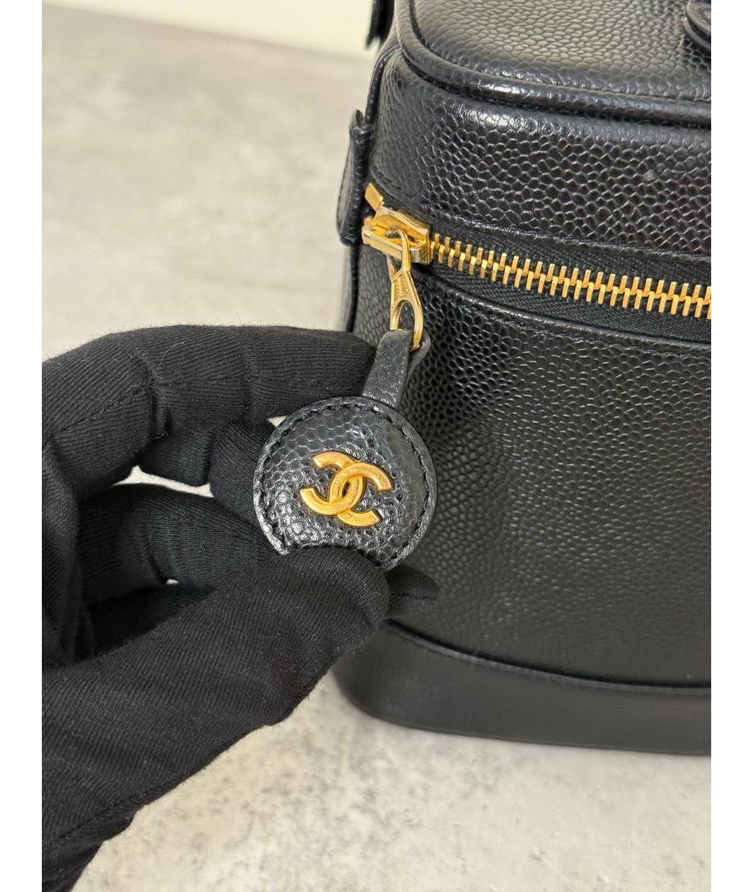 CHANEL Черная кожаная сумка с короткими ручками, фото 5