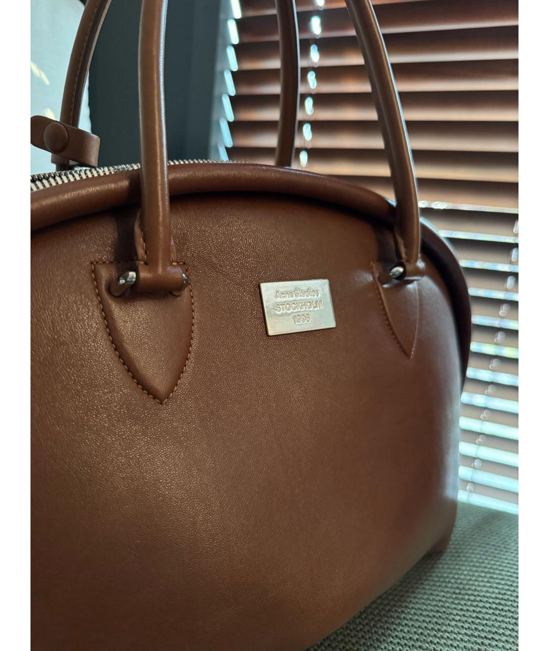 ACNE STUDIOS Коричневая кожаная сумка тоут, фото 4