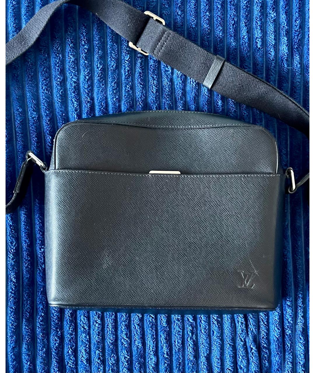 LOUIS VUITTON Черная кожаная сумка на плечо, фото 3