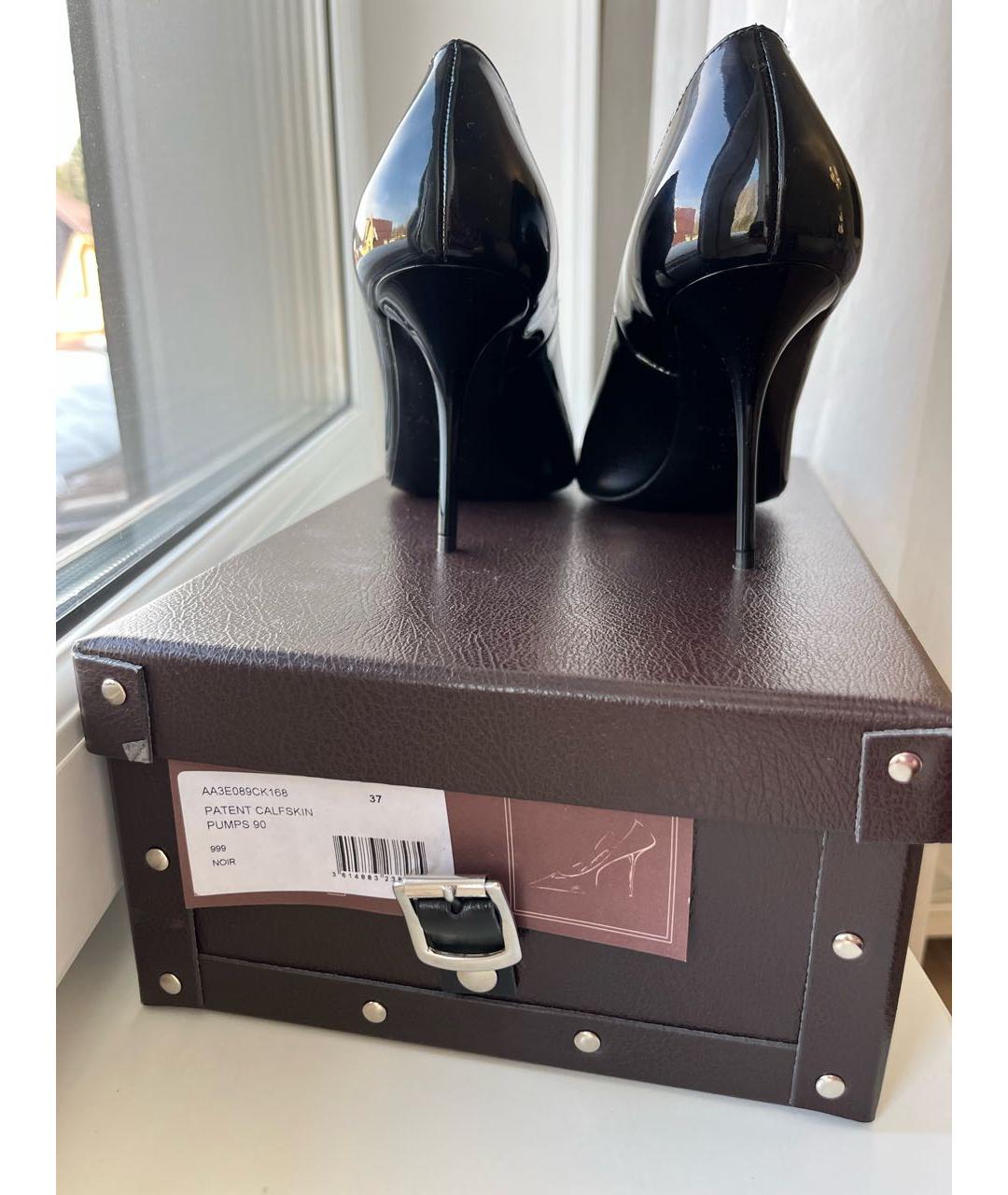 ALAIA Черные туфли из лакированной кожи, фото 4