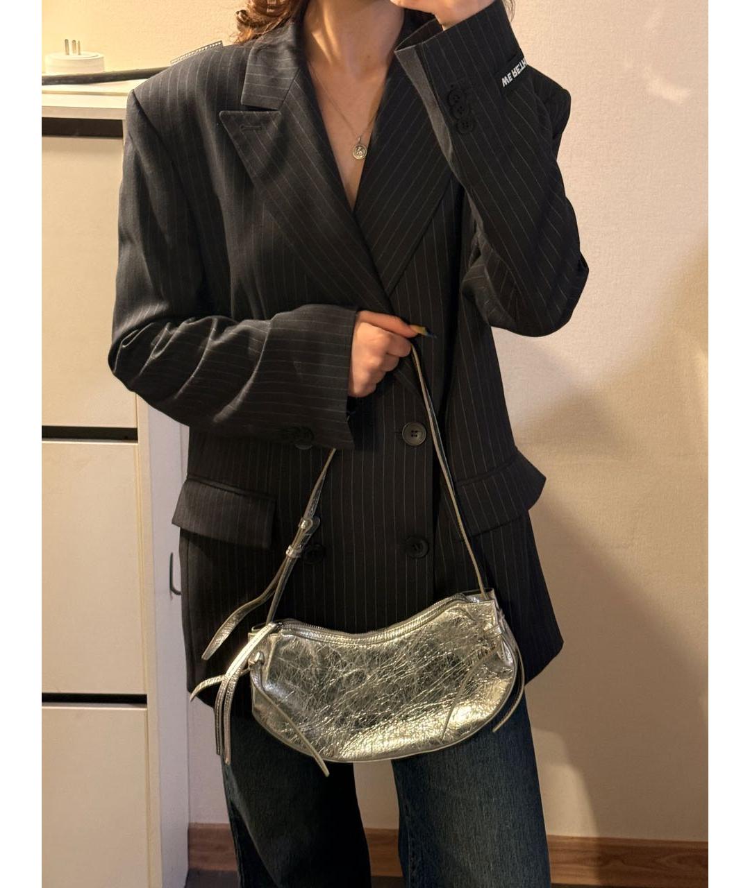 YUZEFI Серебряная кожаная сумка с короткими ручками, фото 4