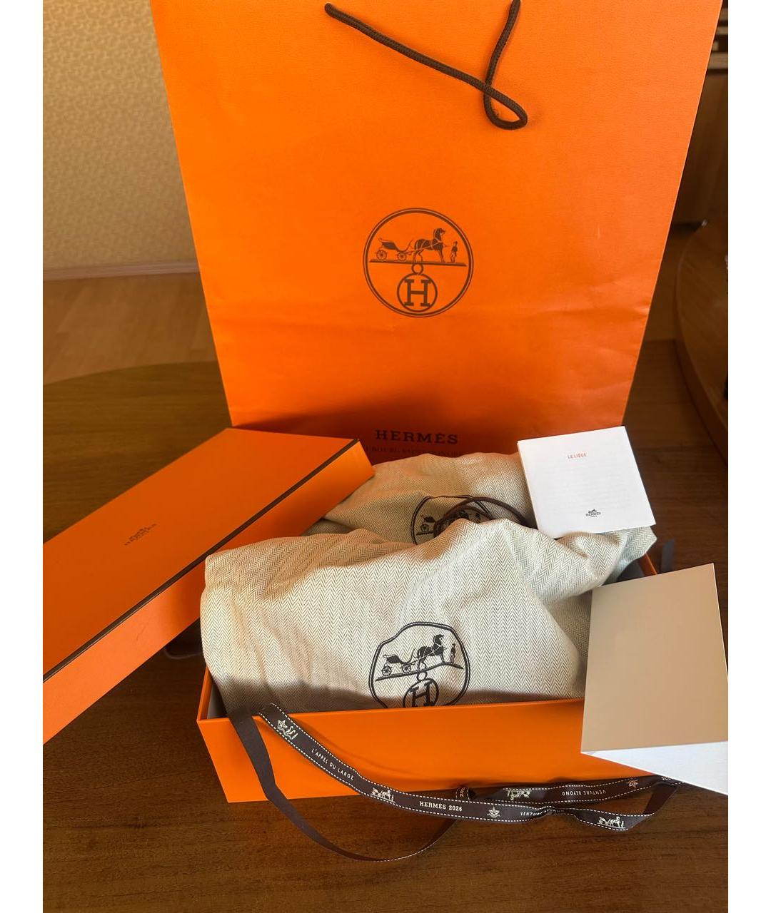 HERMES Коралловые замшевые босоножки, фото 7