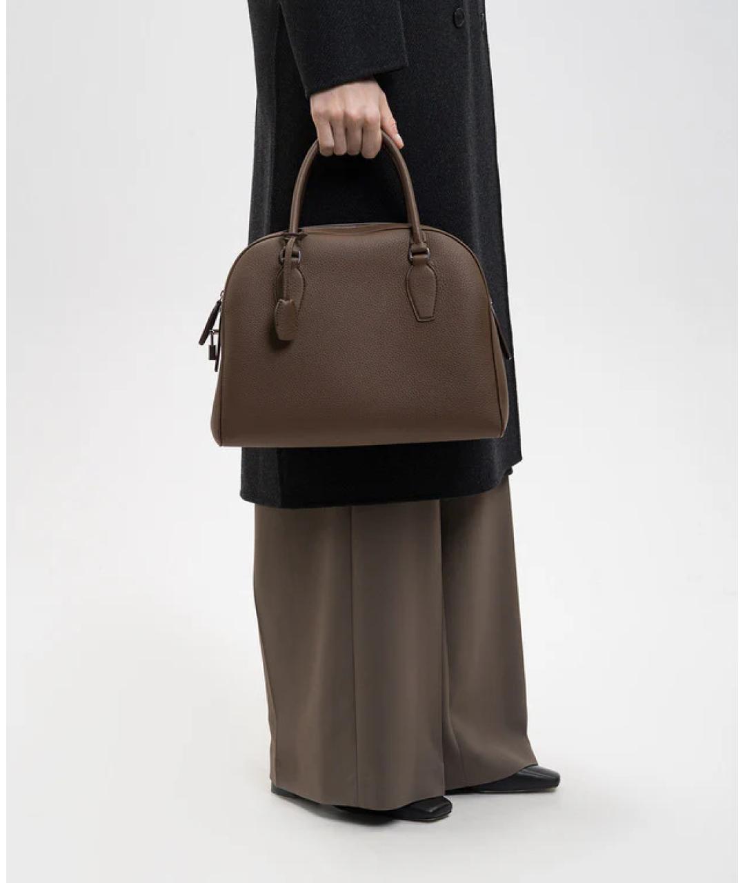THE ROW Коричневая кожаная сумка с короткими ручками, фото 2