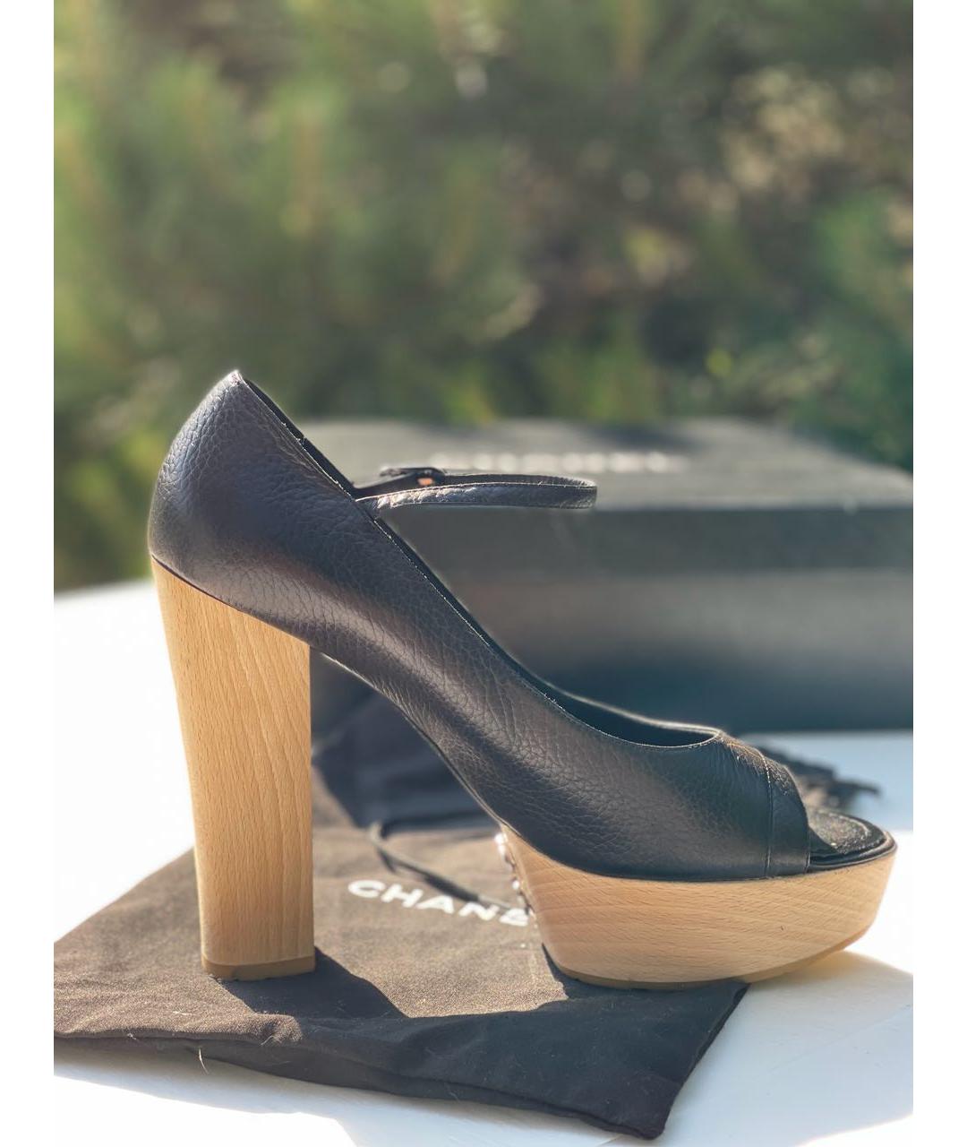 CHANEL Черные кожаные босоножки, фото 5