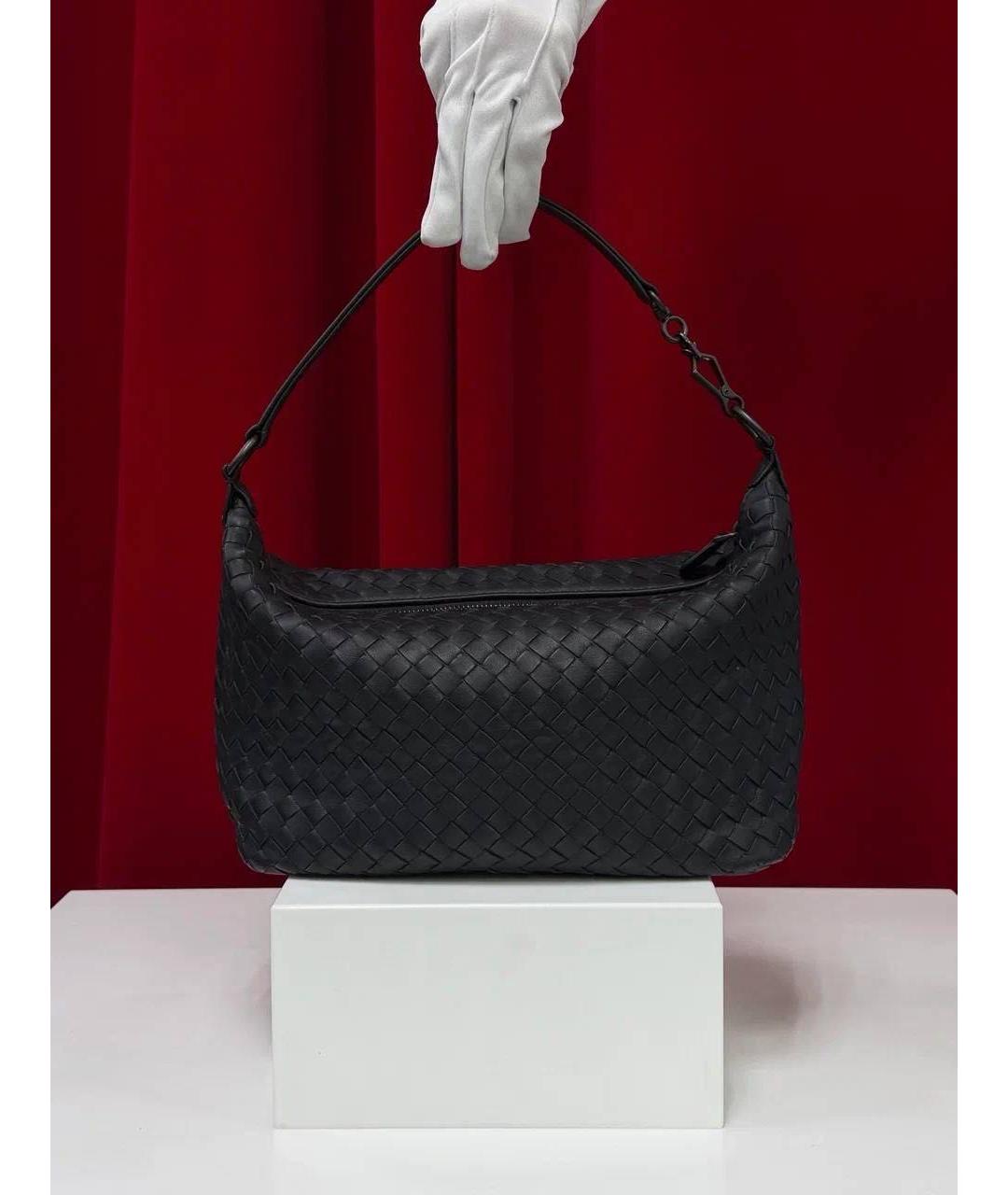 BOTTEGA VENETA Черная кожаная сумка с короткими ручками, фото 4