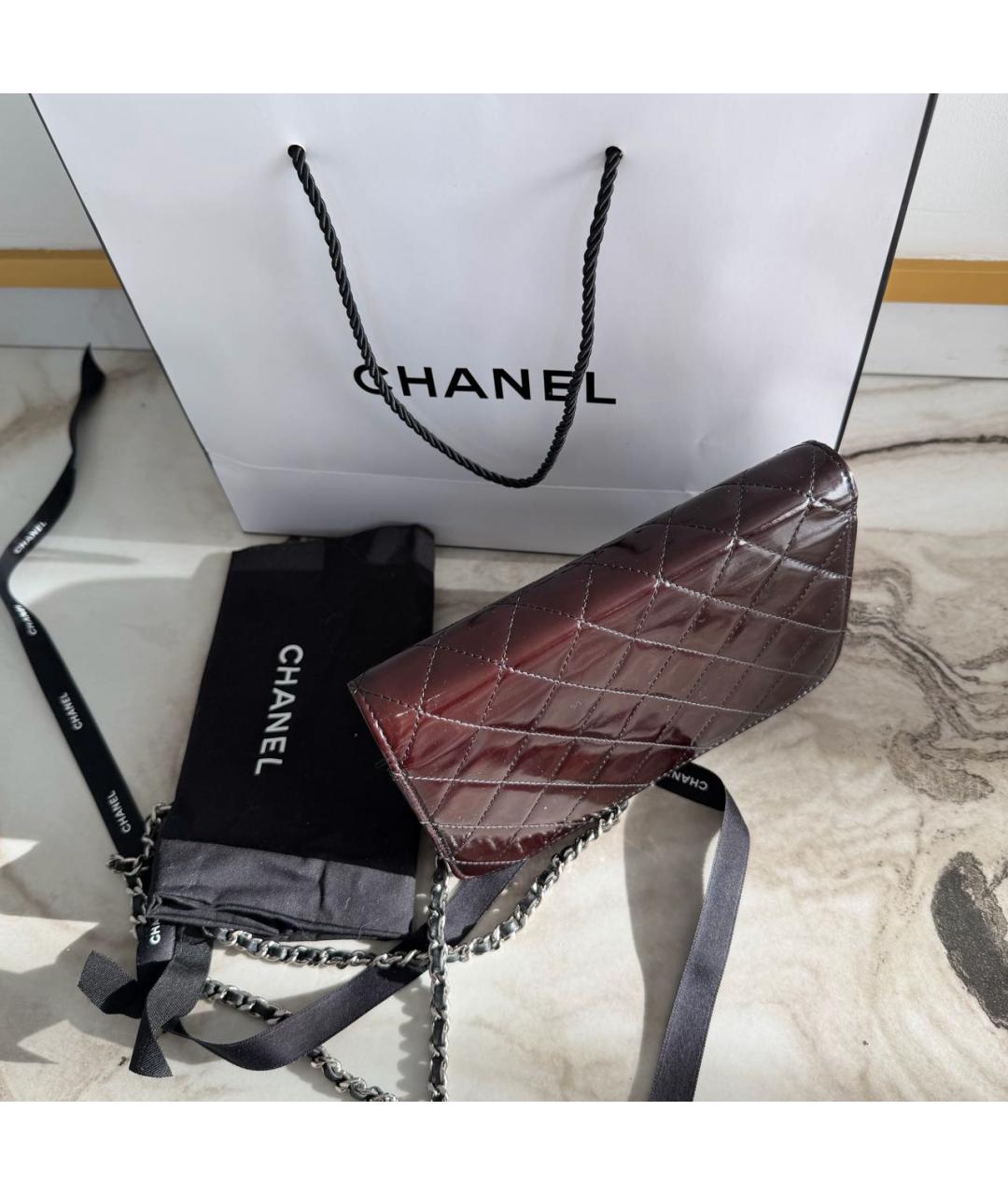 CHANEL Коричневая сумка через плечо из лакированной кожи, фото 6