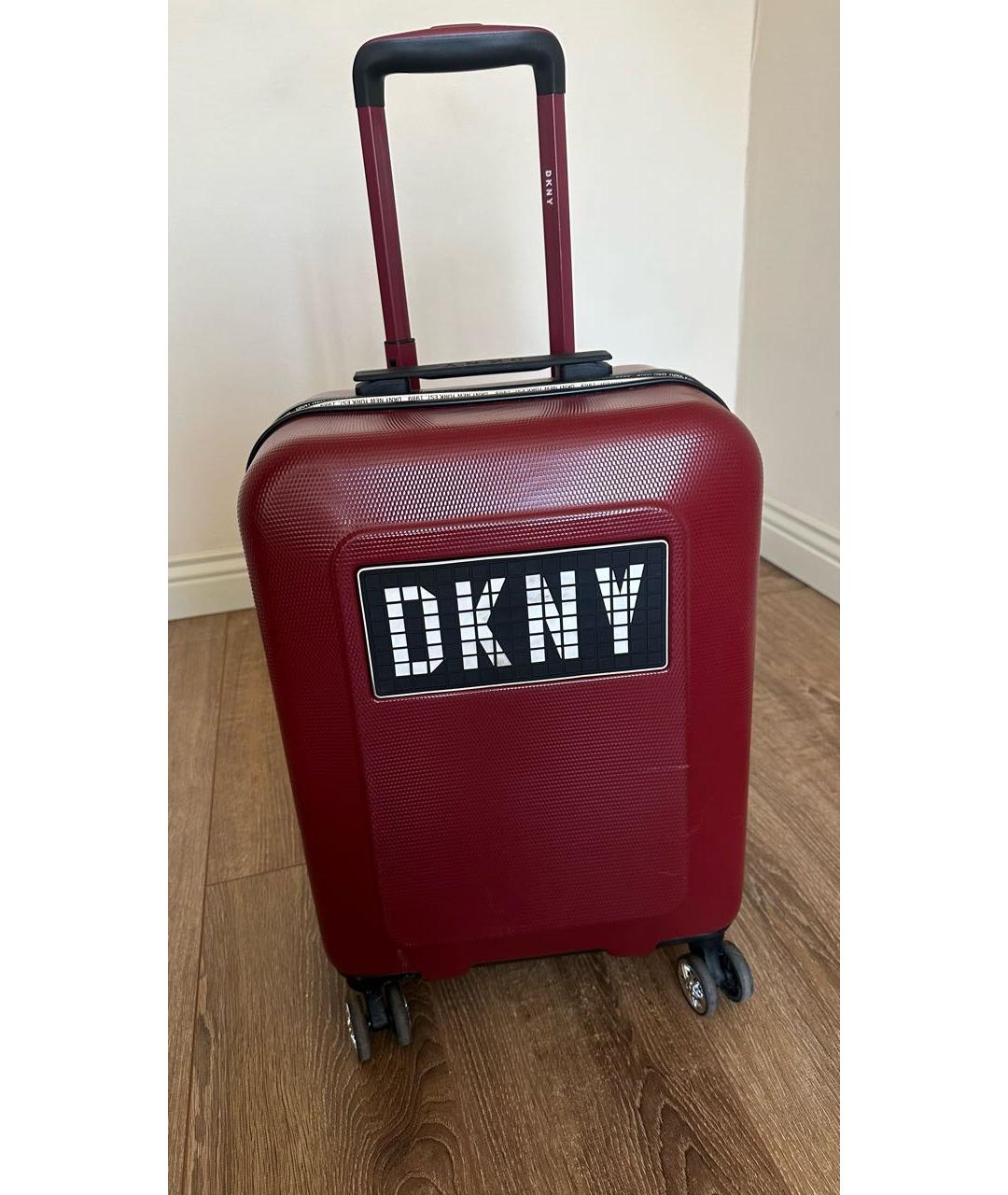 DKNY Бордовый чемодан, фото 5