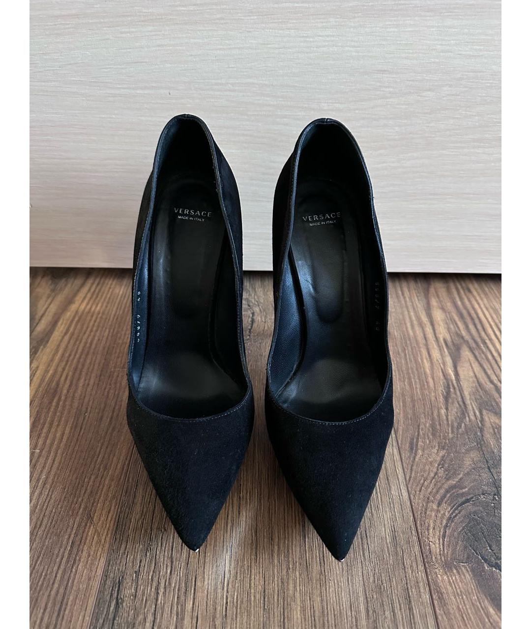 VERSACE Черные замшевые туфли, фото 2