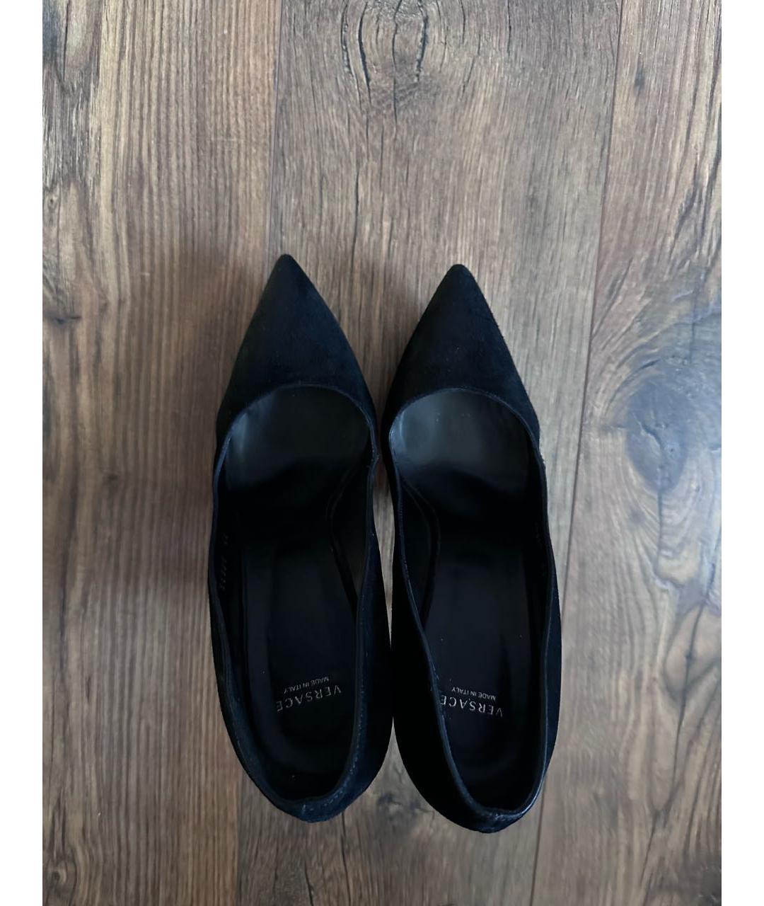 VERSACE Черные замшевые туфли, фото 3