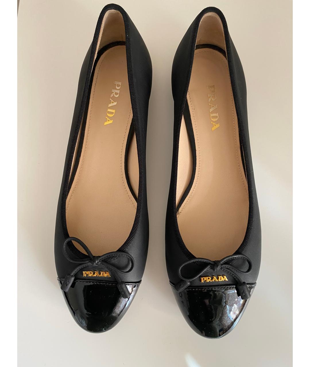 PRADA Черные кожаные балетки, фото 2