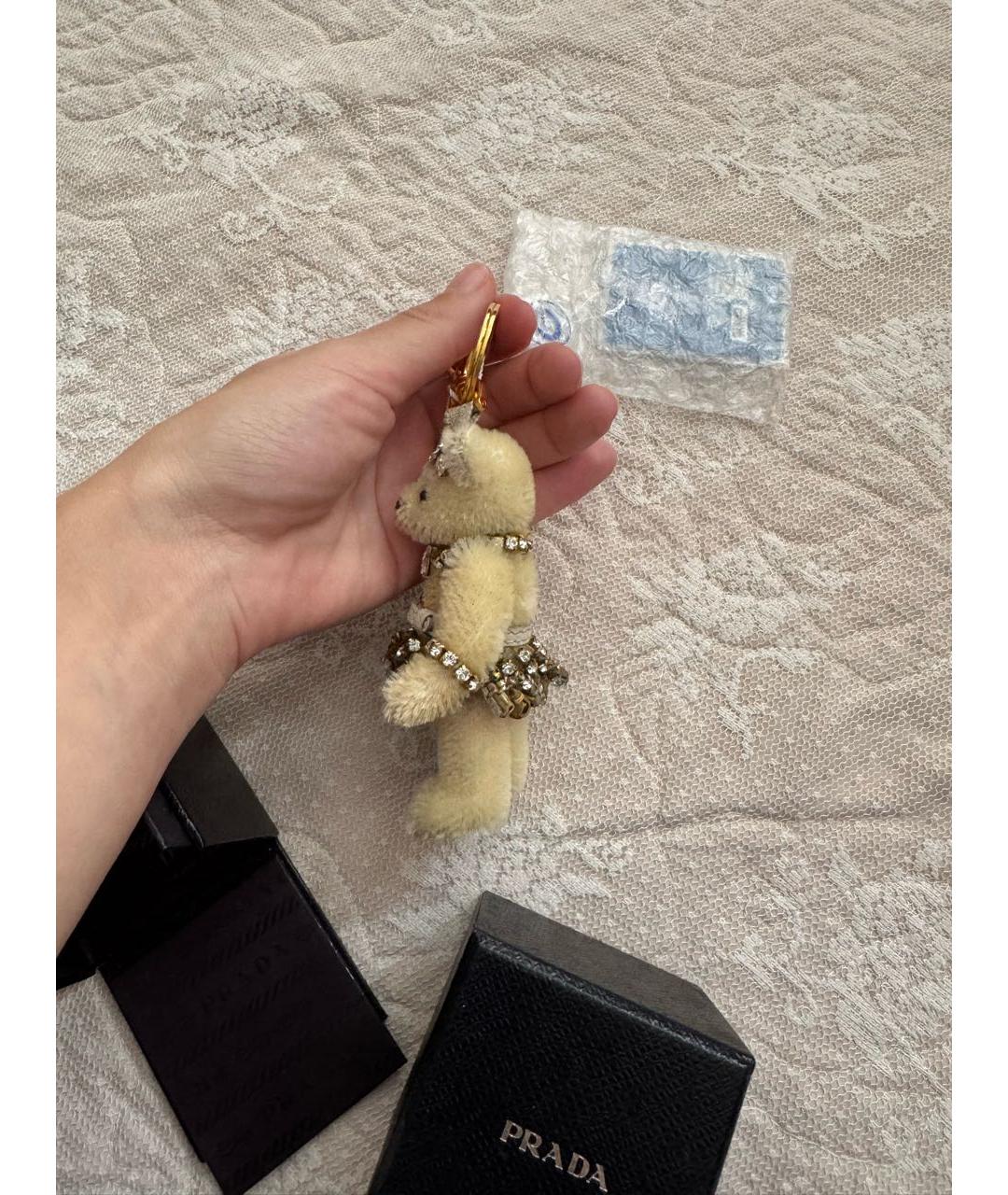 PRADA Бежевый брелок, фото 6
