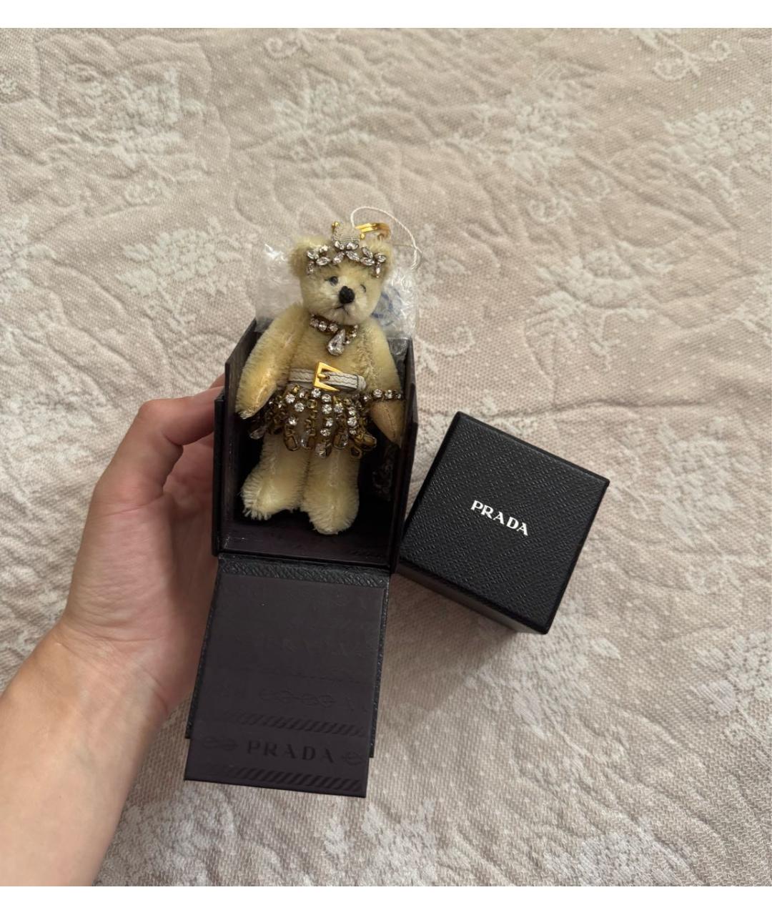 PRADA Бежевый брелок, фото 3