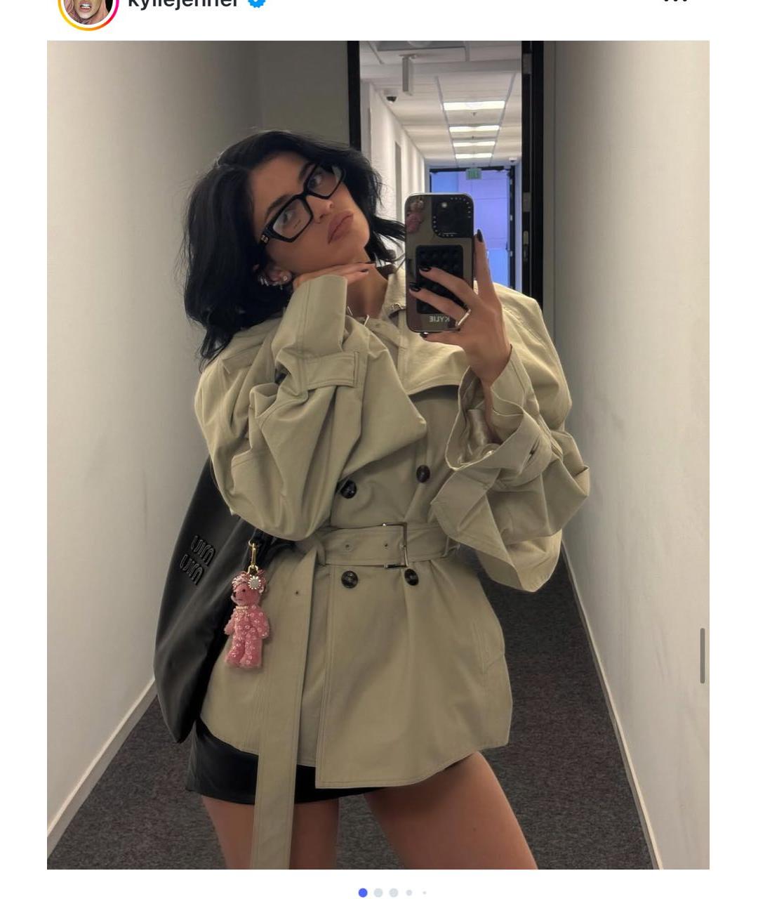 PRADA Бежевый брелок, фото 7