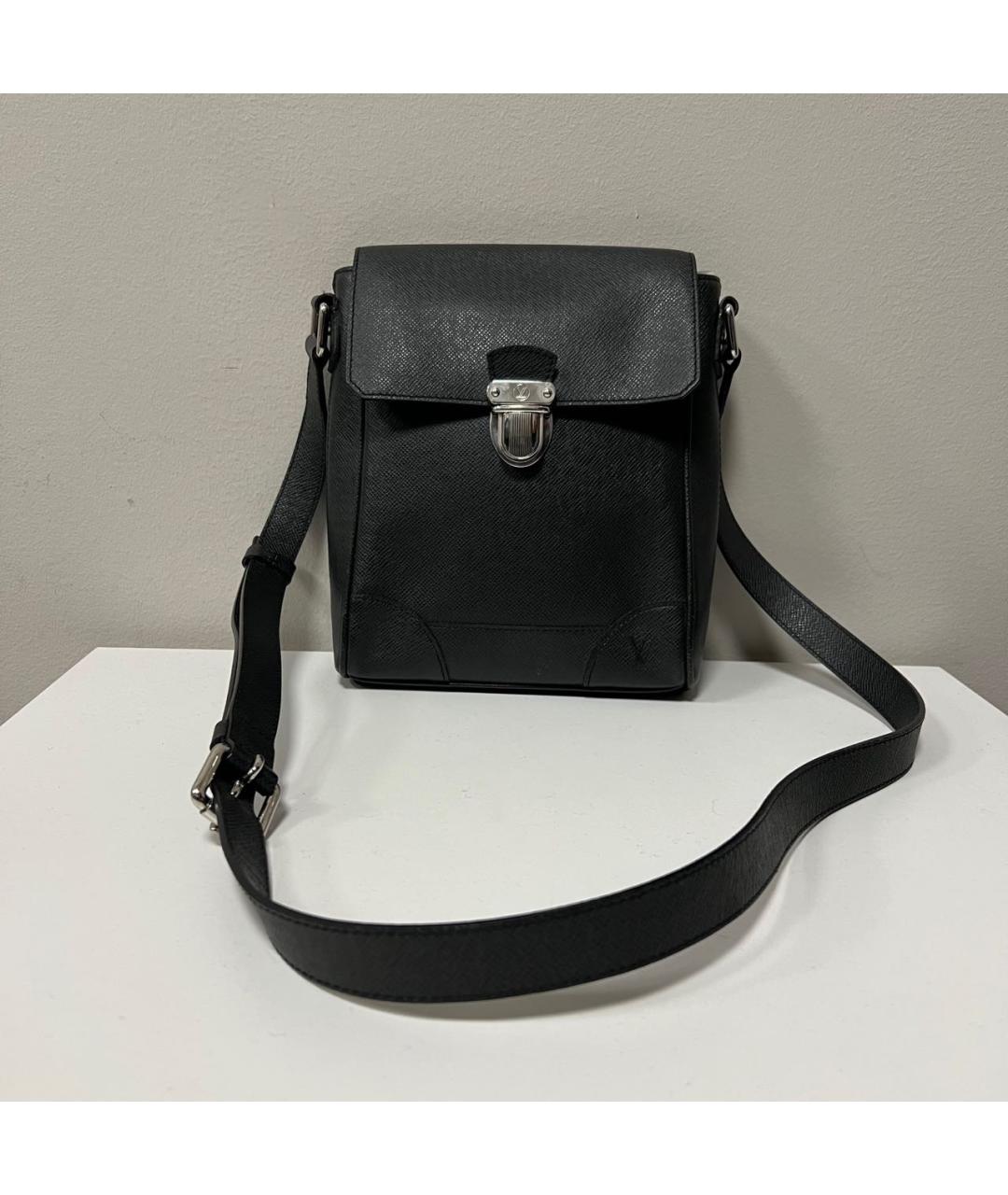 LOUIS VUITTON Черная кожаная сумка на плечо, фото 8