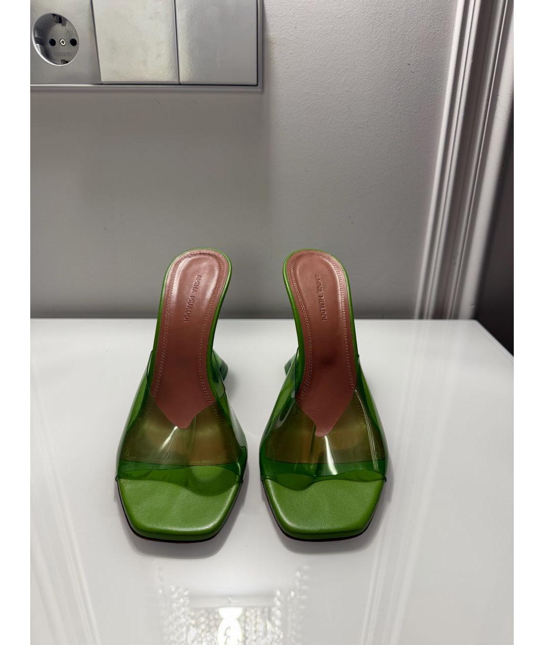 Amina Muaddi Зеленые резиновые босоножки, фото 2