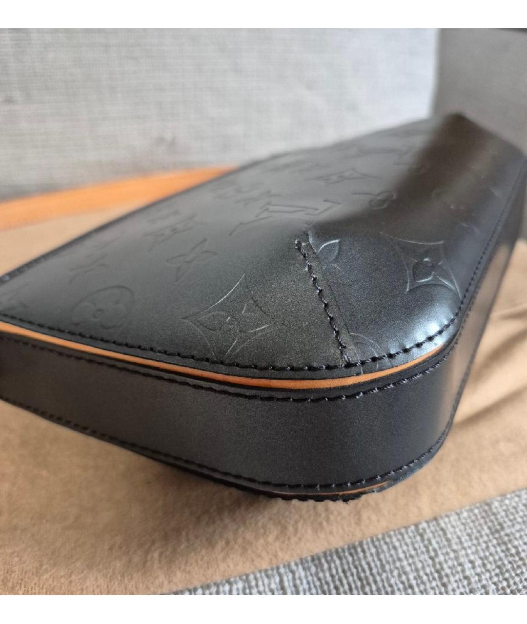 LOUIS VUITTON Антрацитовая кожаная сумка с короткими ручками, фото 6