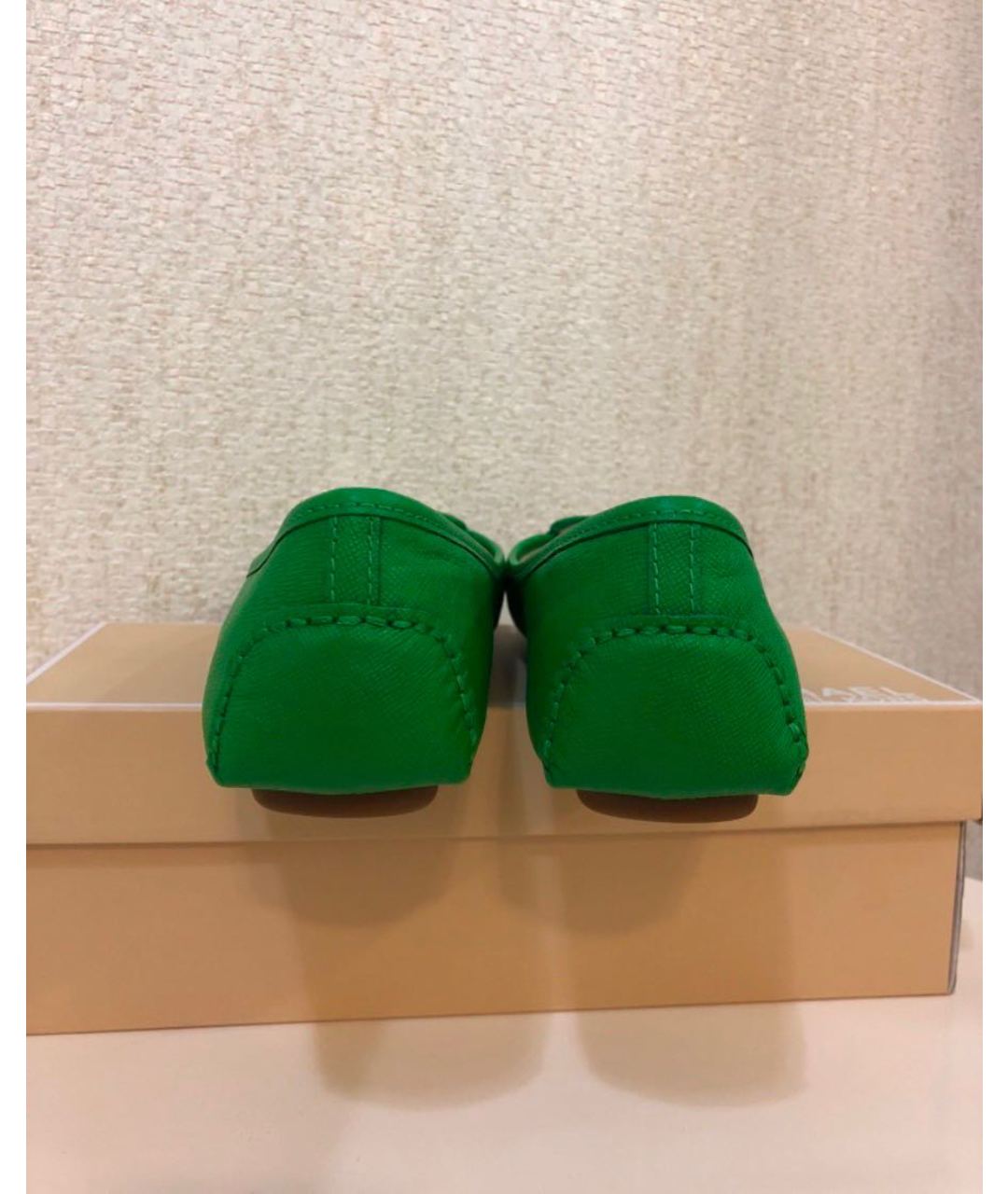 MICHAEL KORS Зеленые кожаные мокасины, фото 4