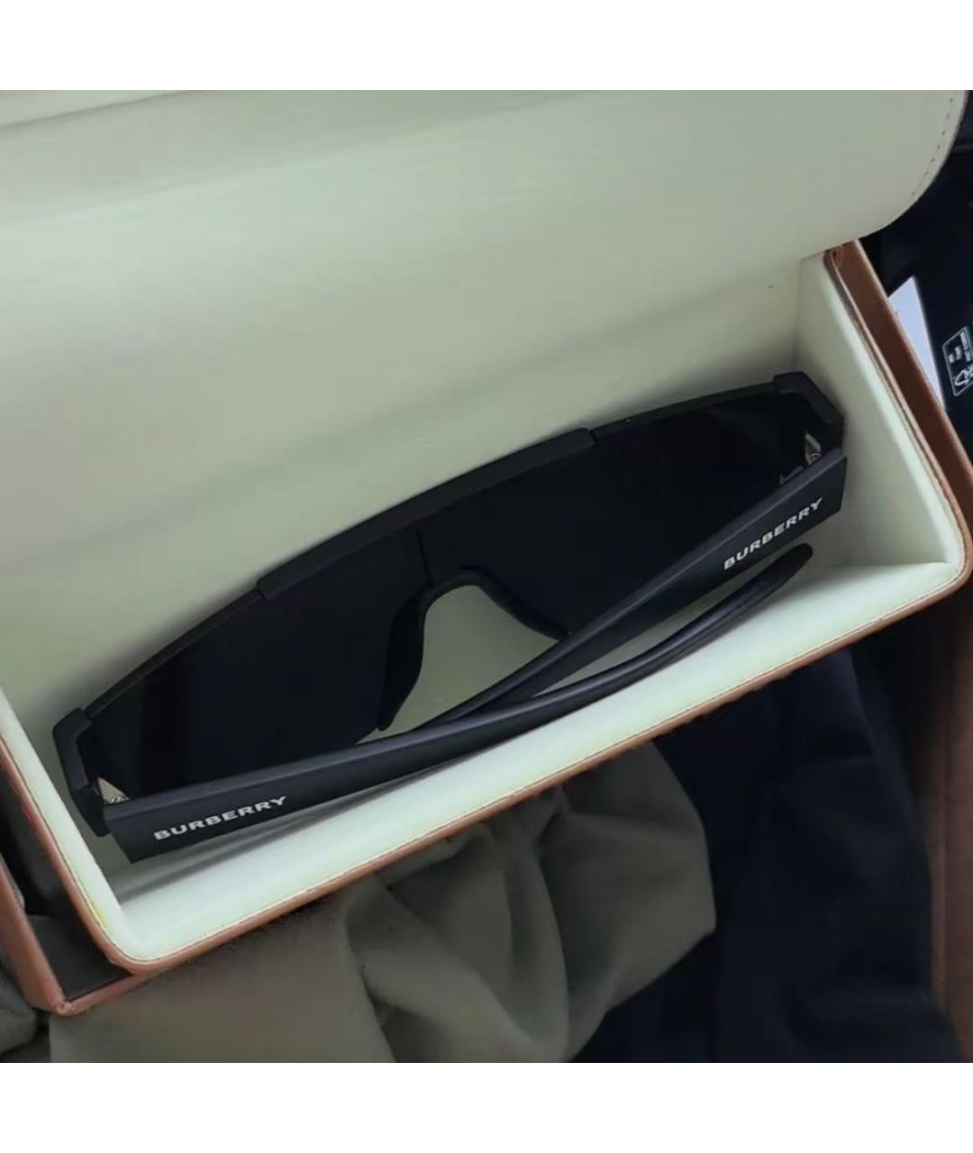 BURBERRY Черные пластиковые солнцезащитные очки, фото 2