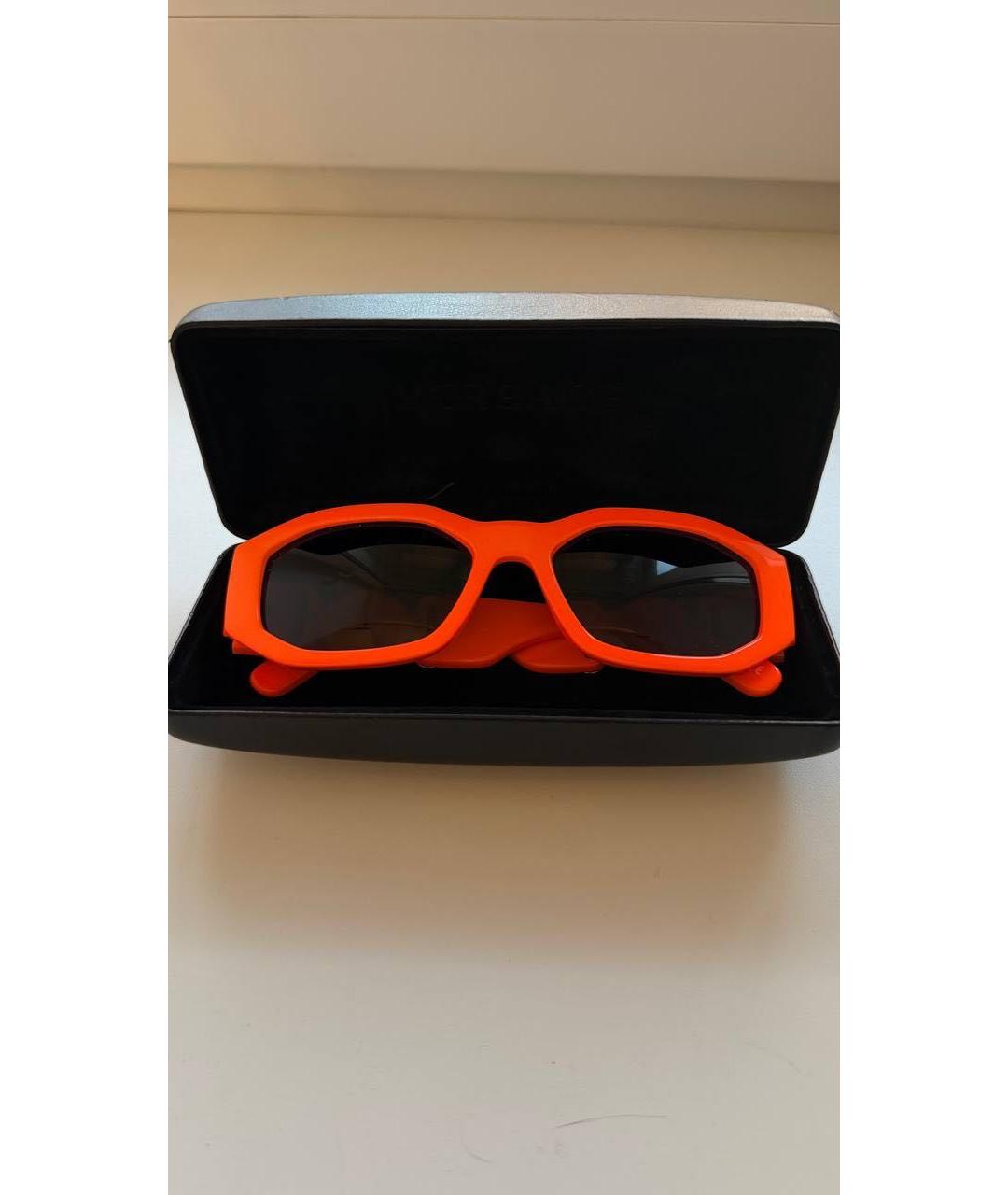 VERSACE Оранжевое пластиковые солнцезащитные очки, фото 6
