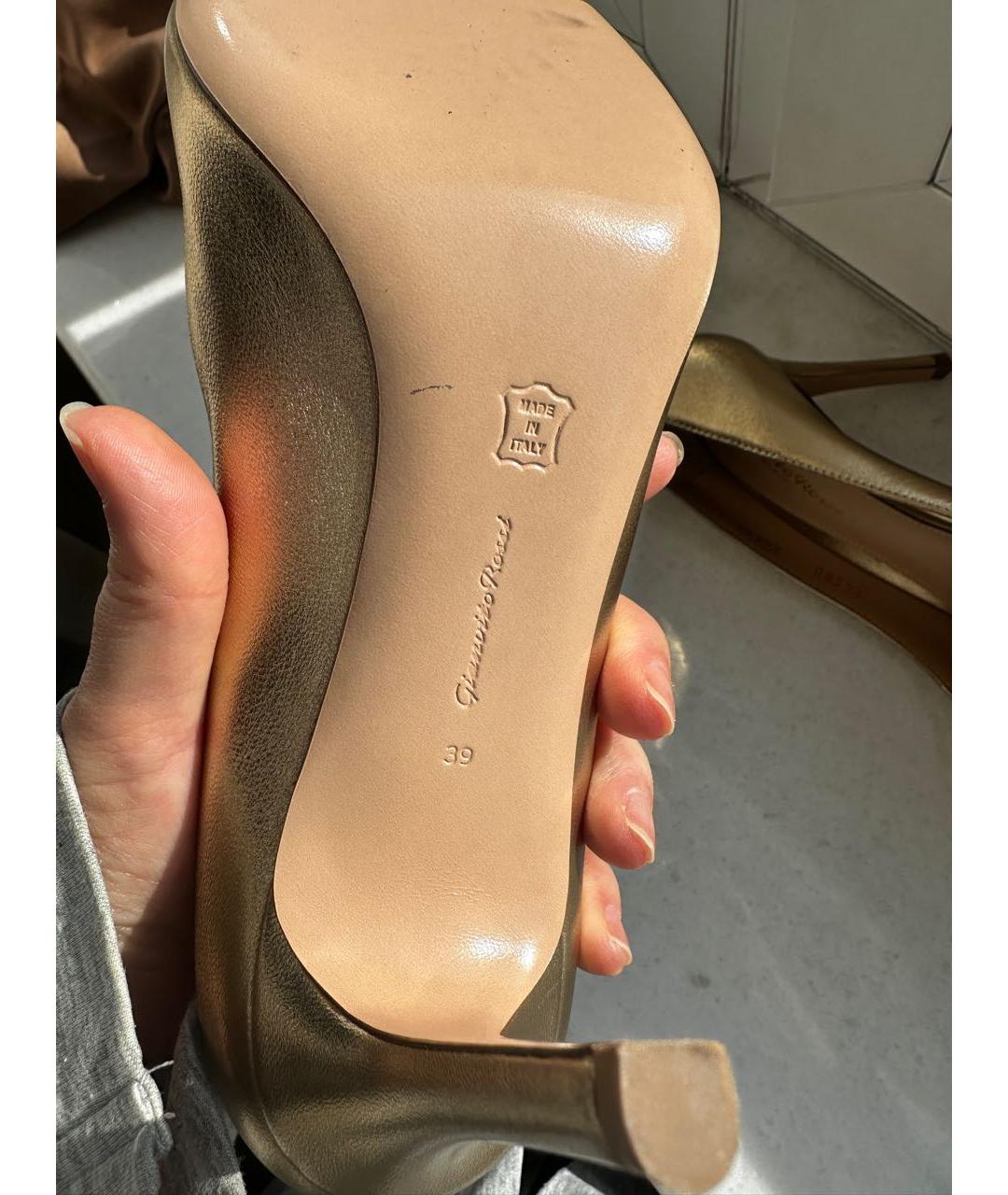 GIANVITO ROSSI Золотые кожаные туфли, фото 4