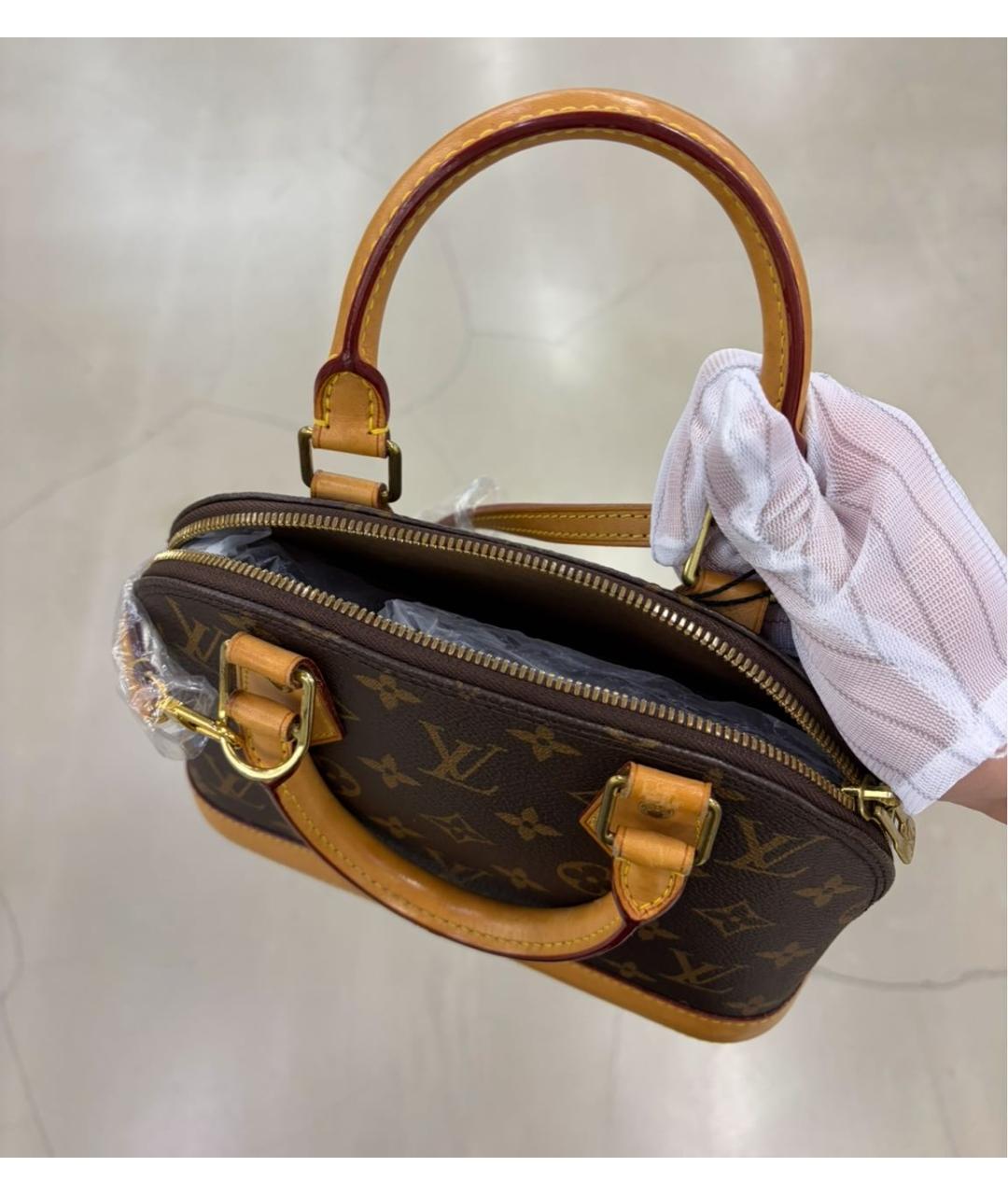 LOUIS VUITTON Коричневая сумка с короткими ручками, фото 2