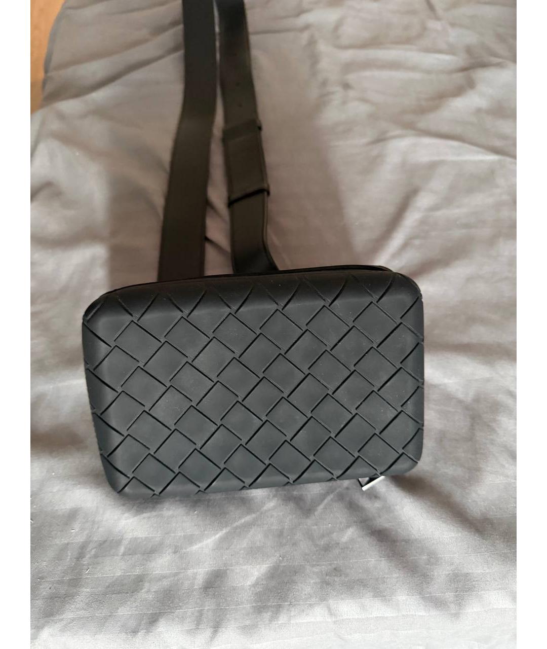 BOTTEGA VENETA Черная кожаная сумка на плечо, фото 7