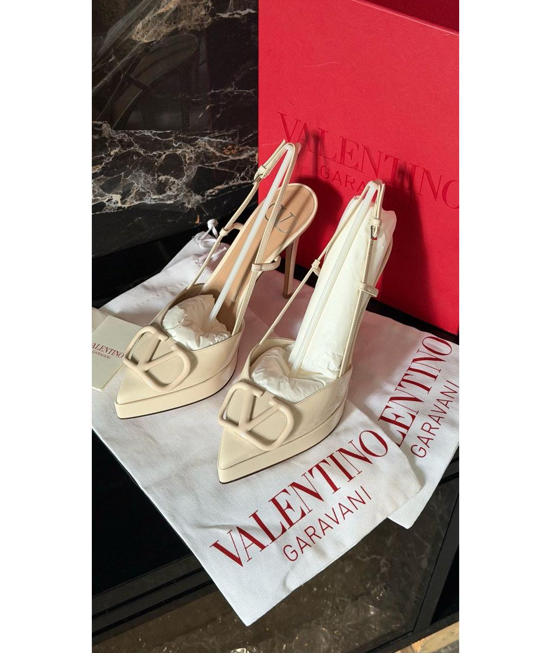 VALENTINO Бежевые кожаные туфли, фото 4