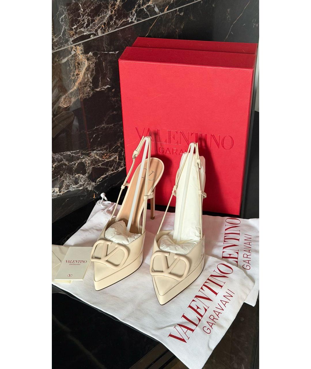 VALENTINO Бежевые кожаные туфли, фото 3