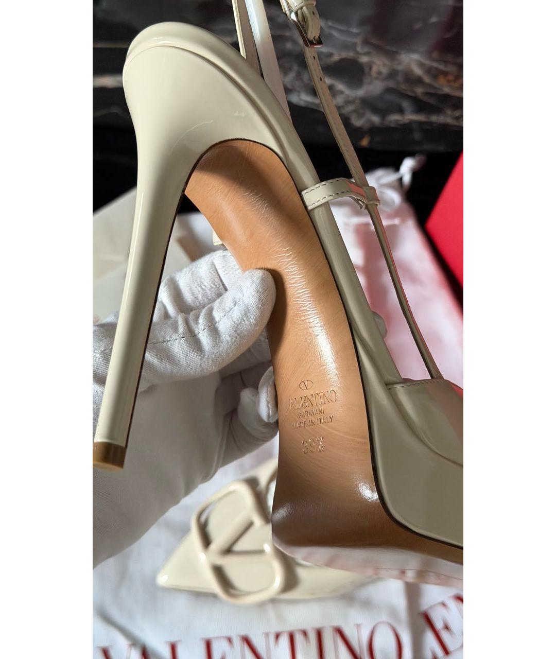 VALENTINO Бежевые кожаные туфли, фото 5