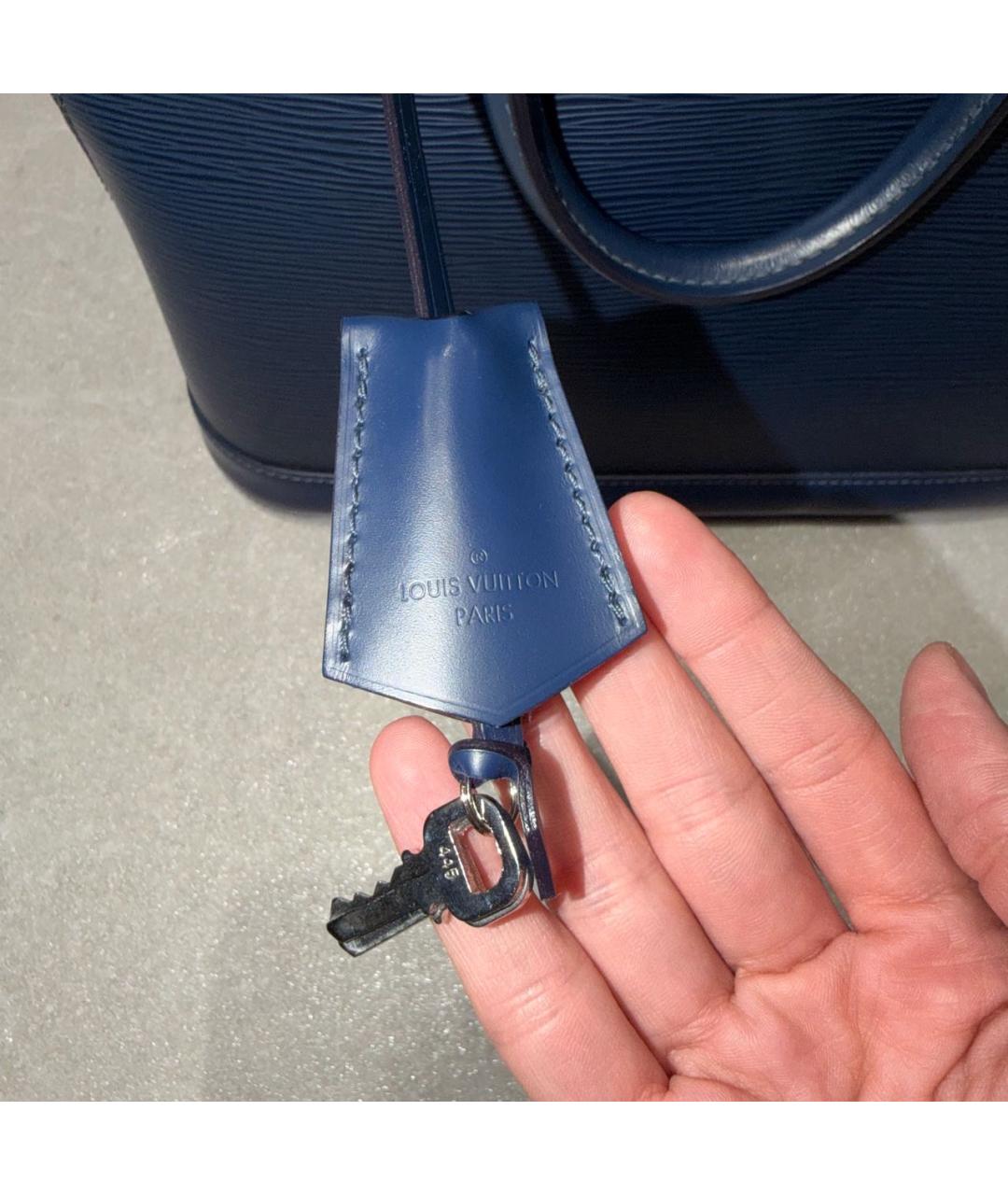 LOUIS VUITTON Темно-синяя кожаная сумка с короткими ручками, фото 7