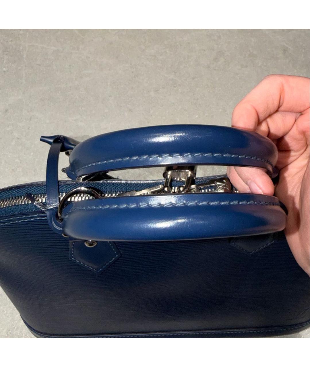 LOUIS VUITTON Темно-синяя кожаная сумка с короткими ручками, фото 8